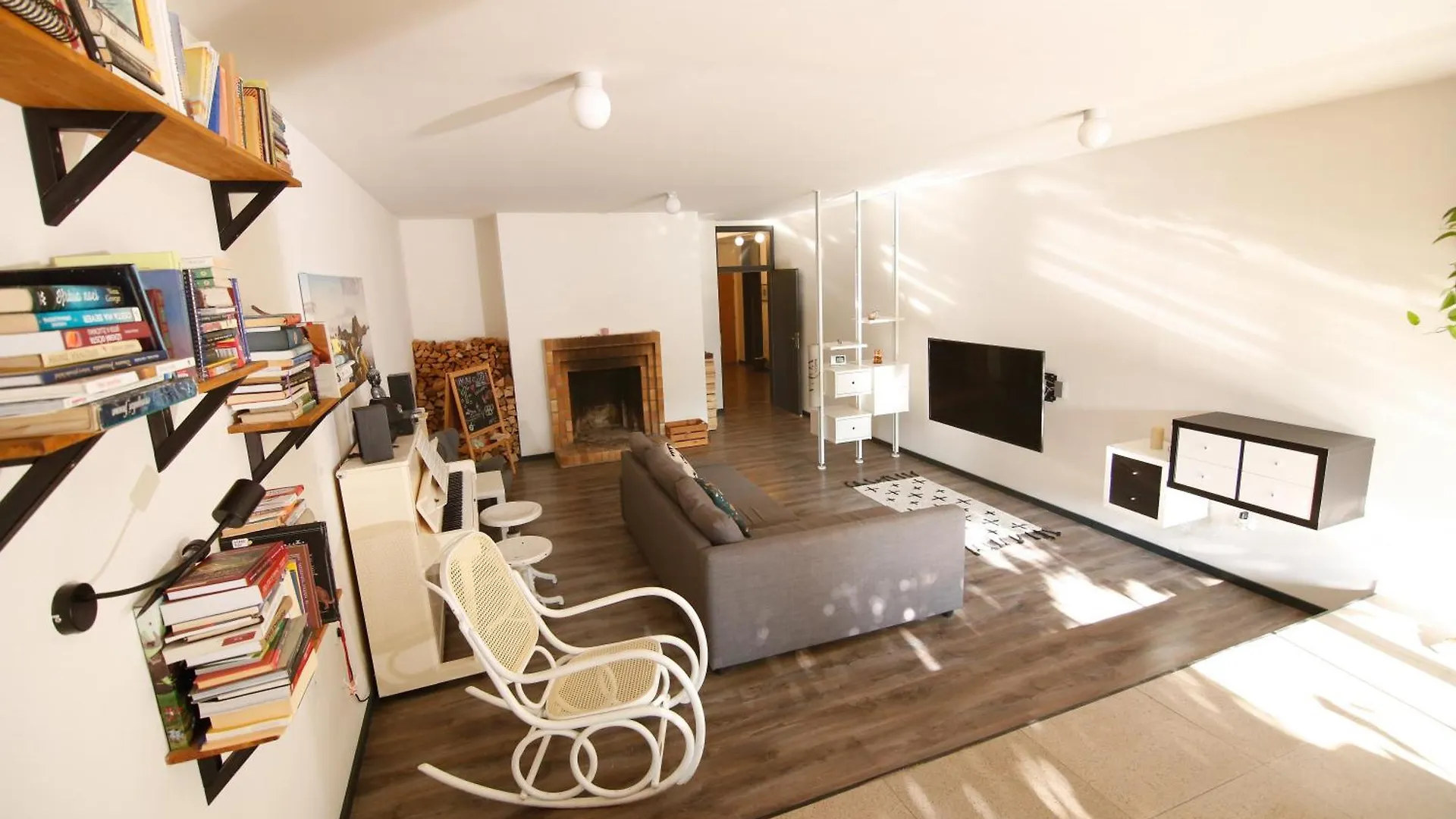 Large 120M Apartment With Garden And Cat Near Zoo 프라하 체코