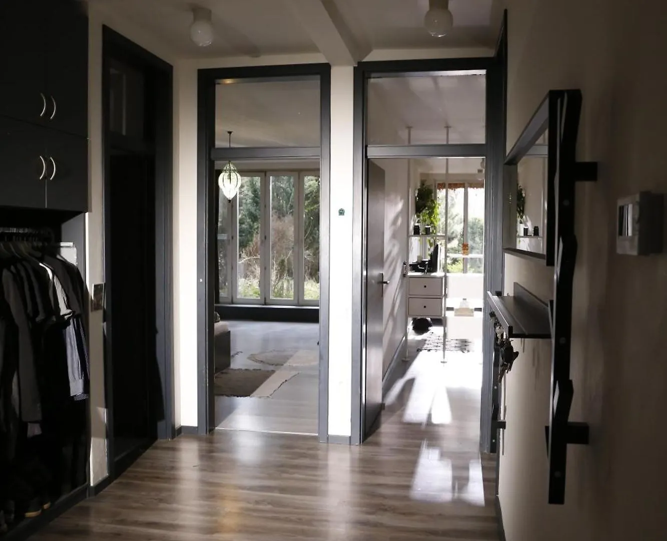Large 120M Apartment With Garden And Cat Near Zoo 프라하