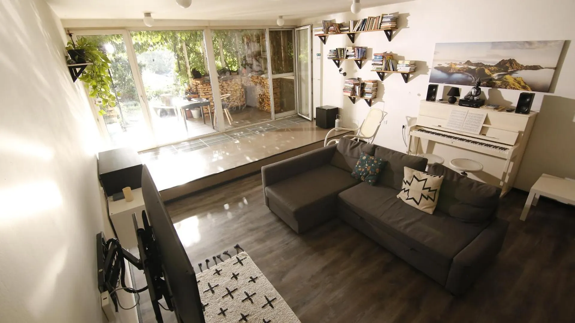 Large 120M Apartment With Garden And Cat Near Zoo 프라하